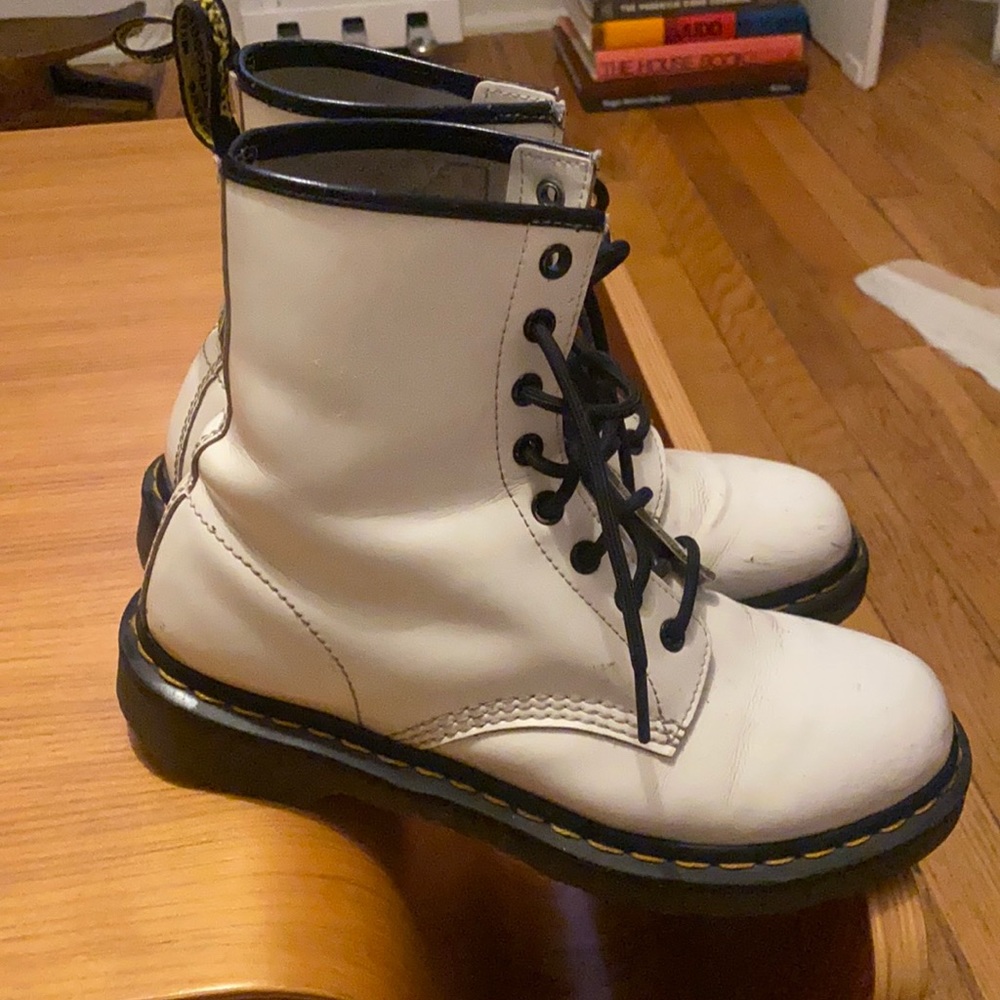 Patent white dr marten boots great condition. Mild scuffing perfectly broken in